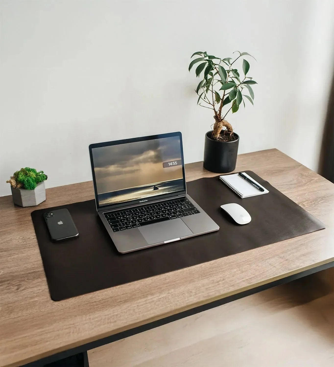 Premium Smooth Leather Desk Mat – Laptop & Mouse Surface