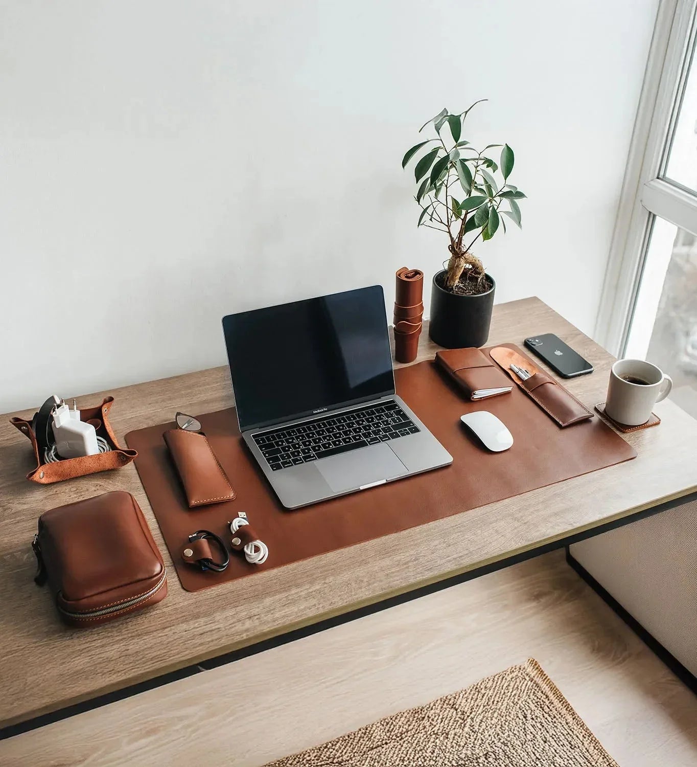 Premium Smooth Leather Desk Mat – Laptop & Mouse Surface