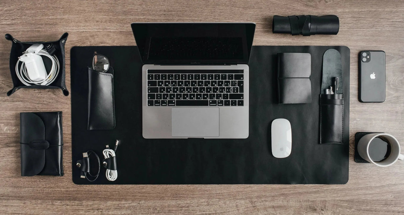 Leather Deskpad | Smooth | Black - Wenderfarer