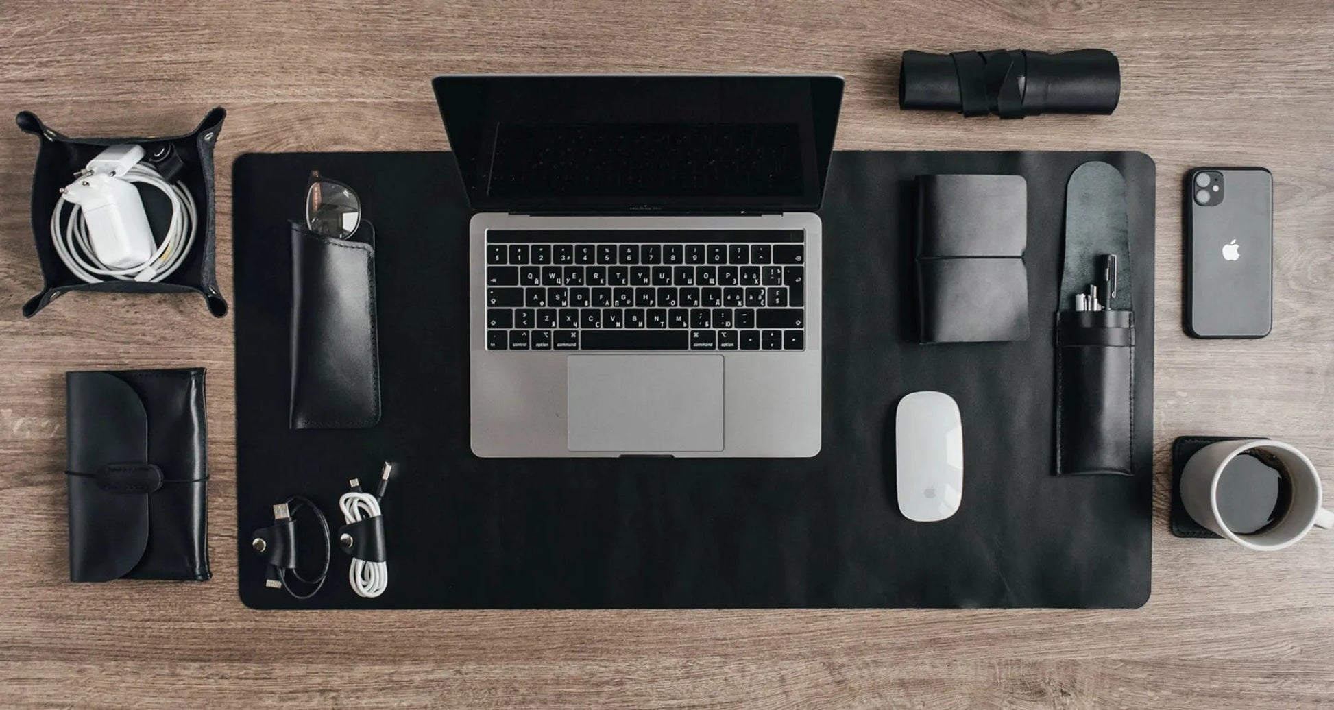 Leather Deskpad | Smooth | Black - Wenderfarer