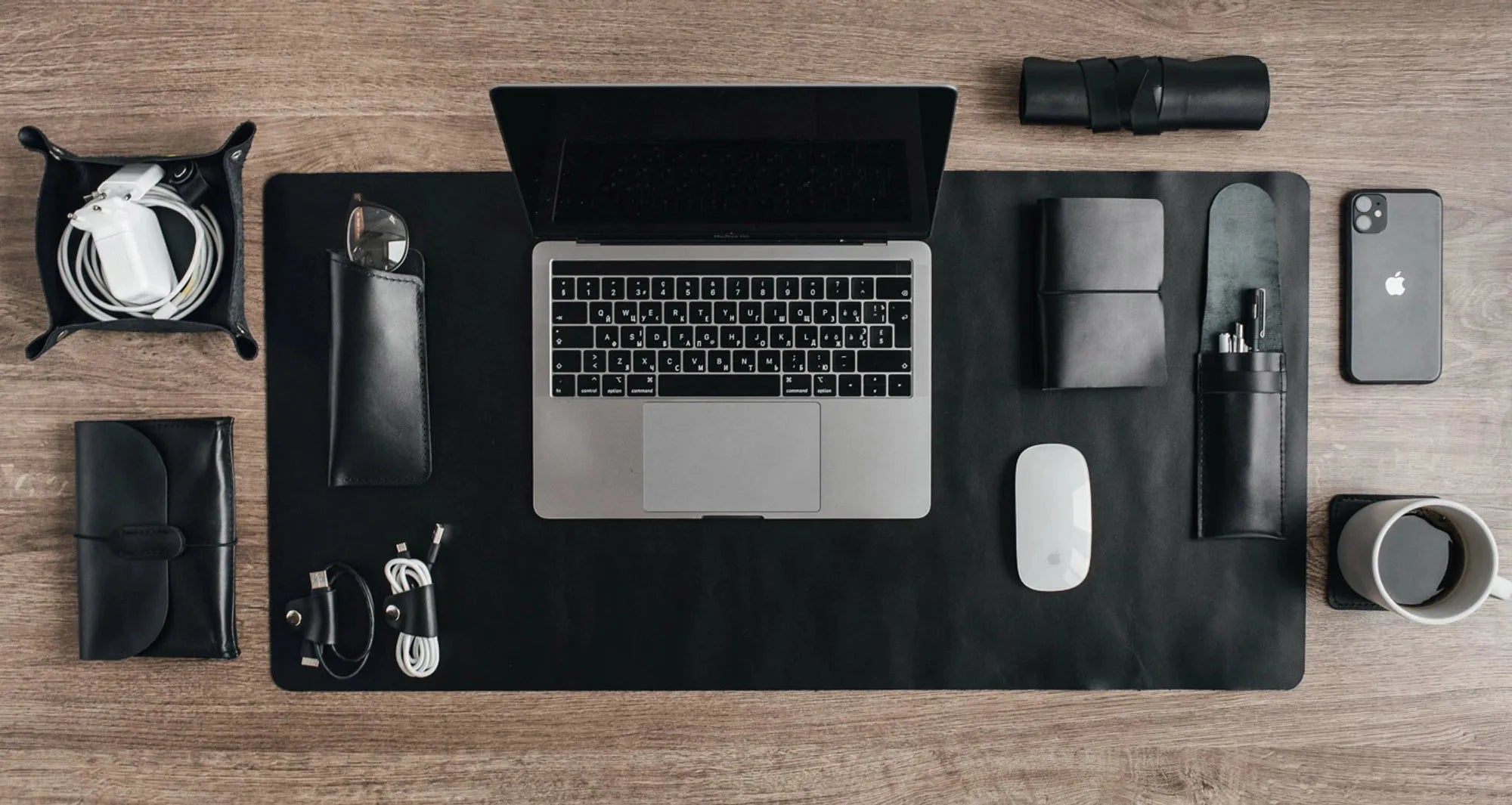 Leather Deskpad | Smooth | Black - Wenderfarer