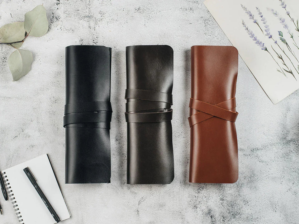 Smooth Leather Brush Roll – Compact Organizer for Brushes & Tools