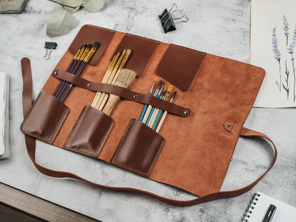 Smooth Leather Brush Roll – Compact Organizer for Brushes & Tools