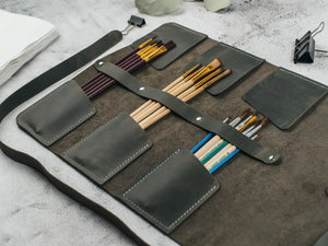 Leather Brush Roll Organizer – Waxed Matte Leather for Brushes & Tools