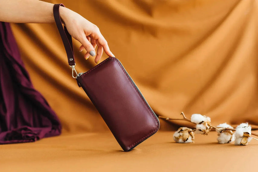 Leather Clutch Wallet – Zip Closure & Wrist Strap