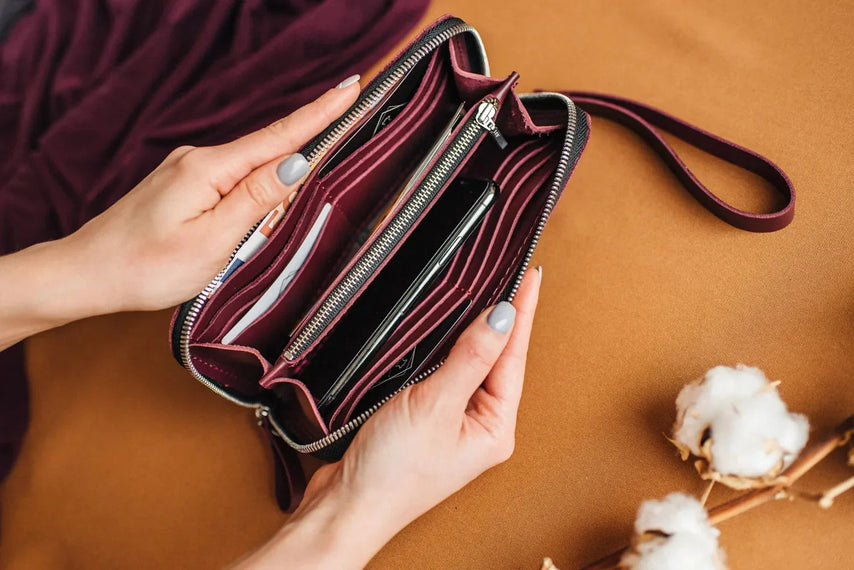 Leather Clutch Wallet – Zip Closure & Wrist Strap