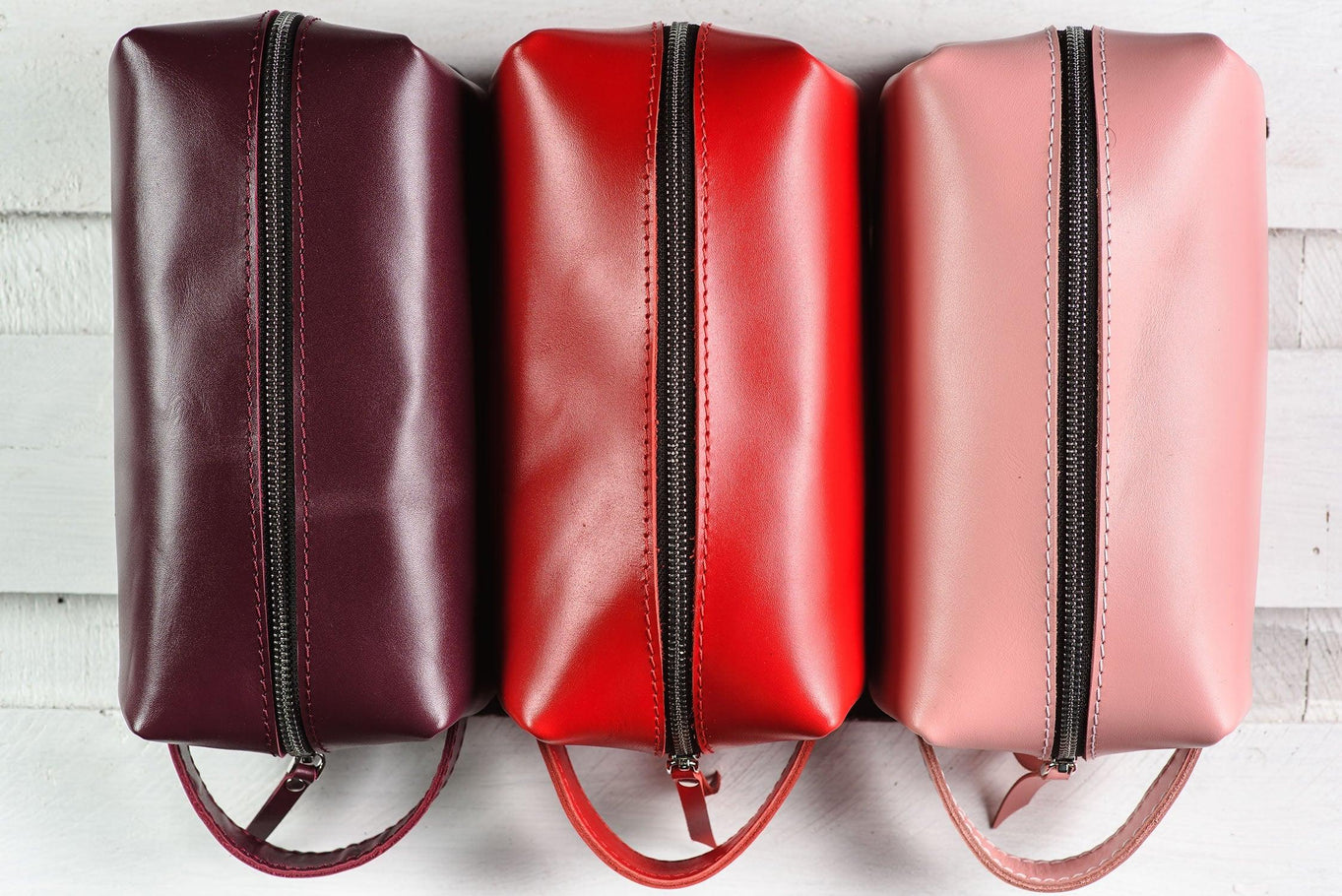Smooth Leather Dopp Kit – Travel Toiletry Bag for Men