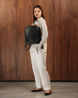 Zippered Leather Backpack for Women – Full Grain Craftsmanship