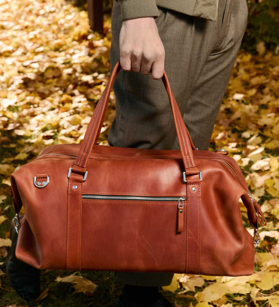 Handmade Distressed Leather Duffel – Travel Bag for Men | Stout M/L