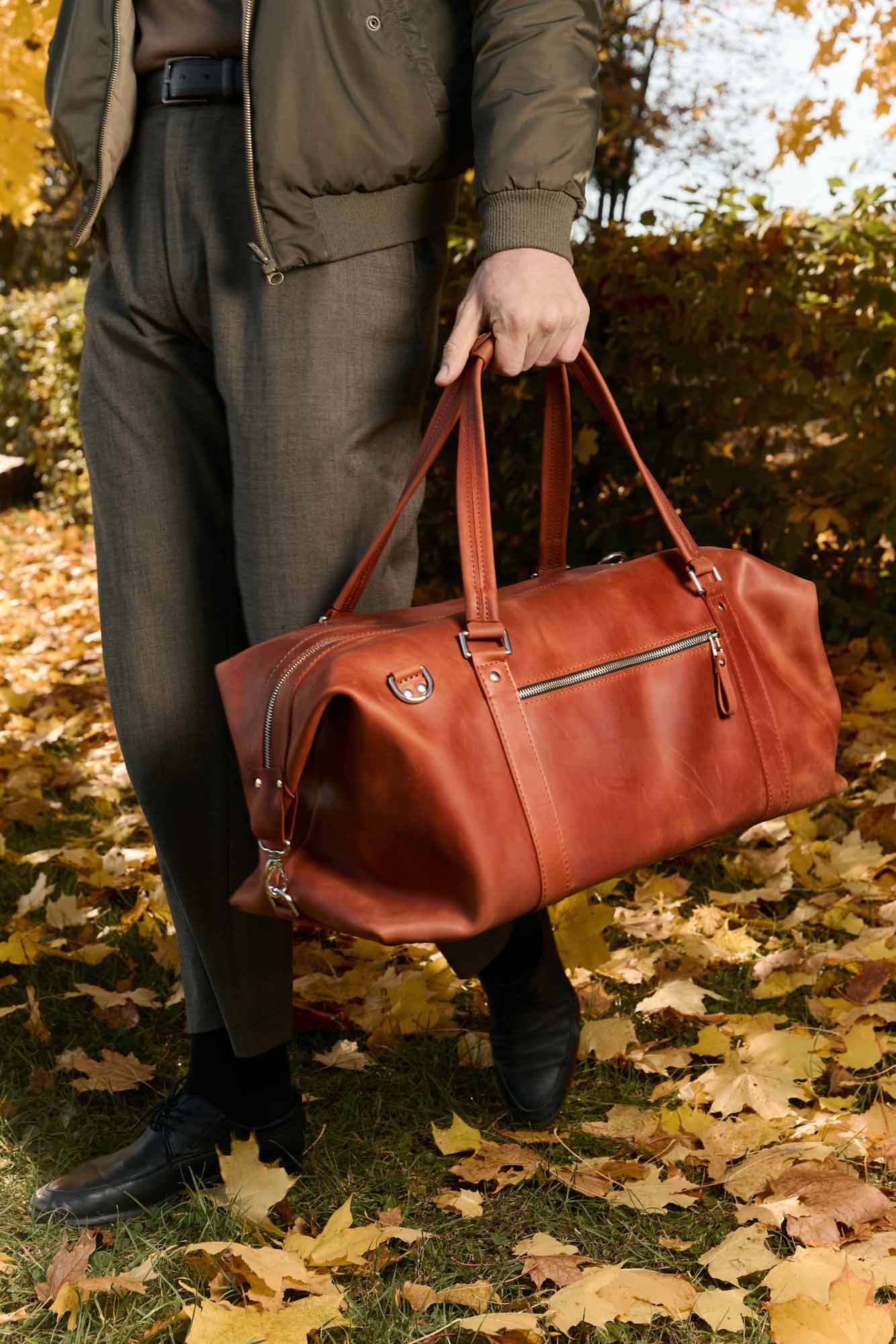 Handmade Distressed Leather Duffel – Travel Bag for Men | Stout M/L