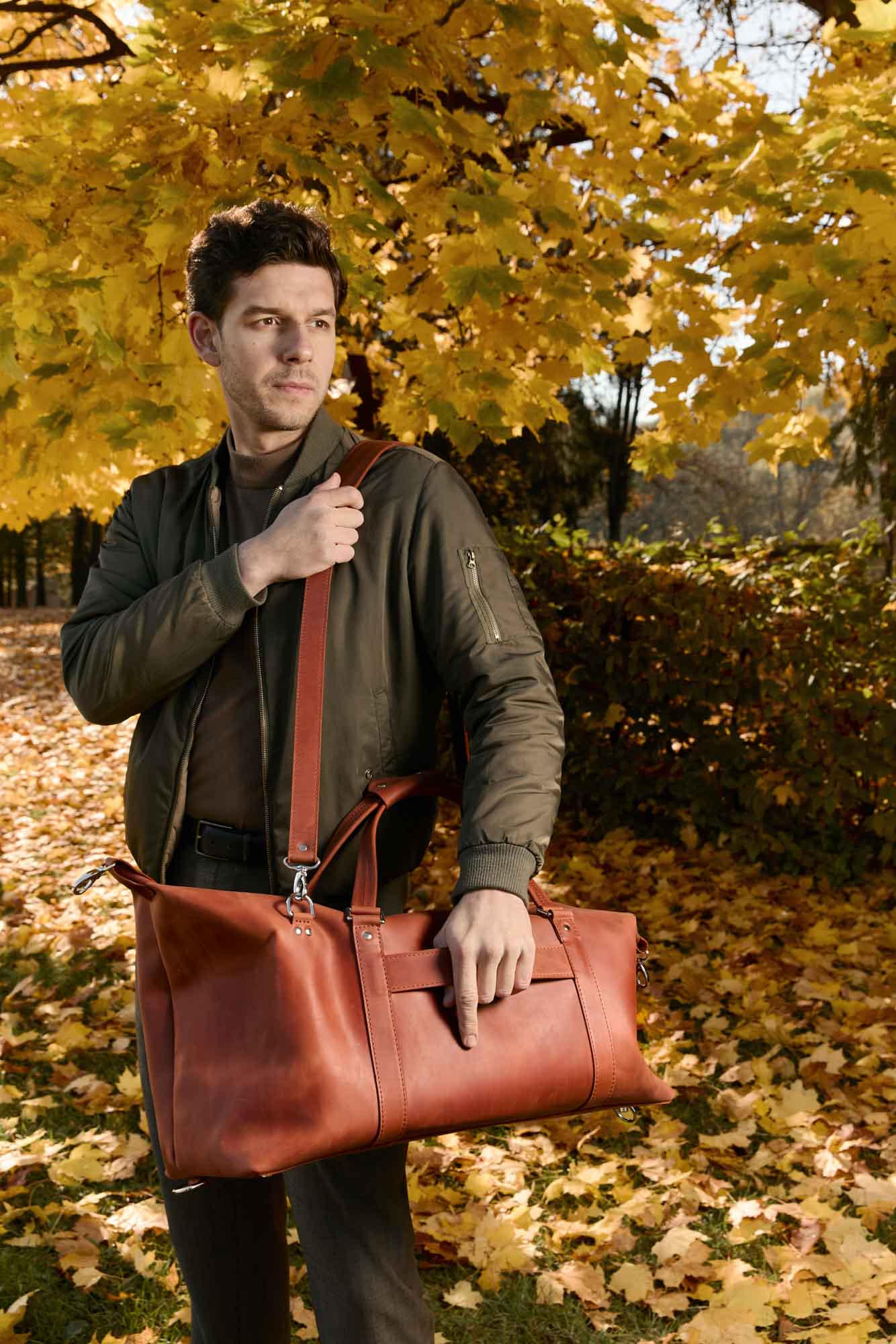 Handmade Distressed Leather Duffel – Travel Bag for Men | Stout M/L