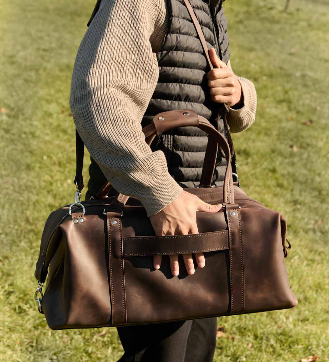 Handmade Distressed Leather Duffel – Travel Bag for Men | Stout M/L