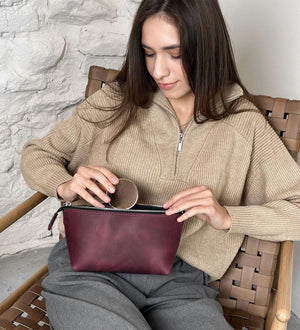 Leather Cosmetic Travel Bag – Matte Waxed Finish | Allure