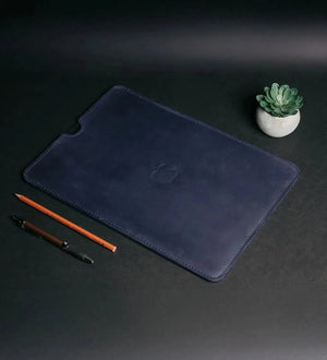 Waxed Matte Leather MacBook Case – Open Edge for Charging | Flatcase