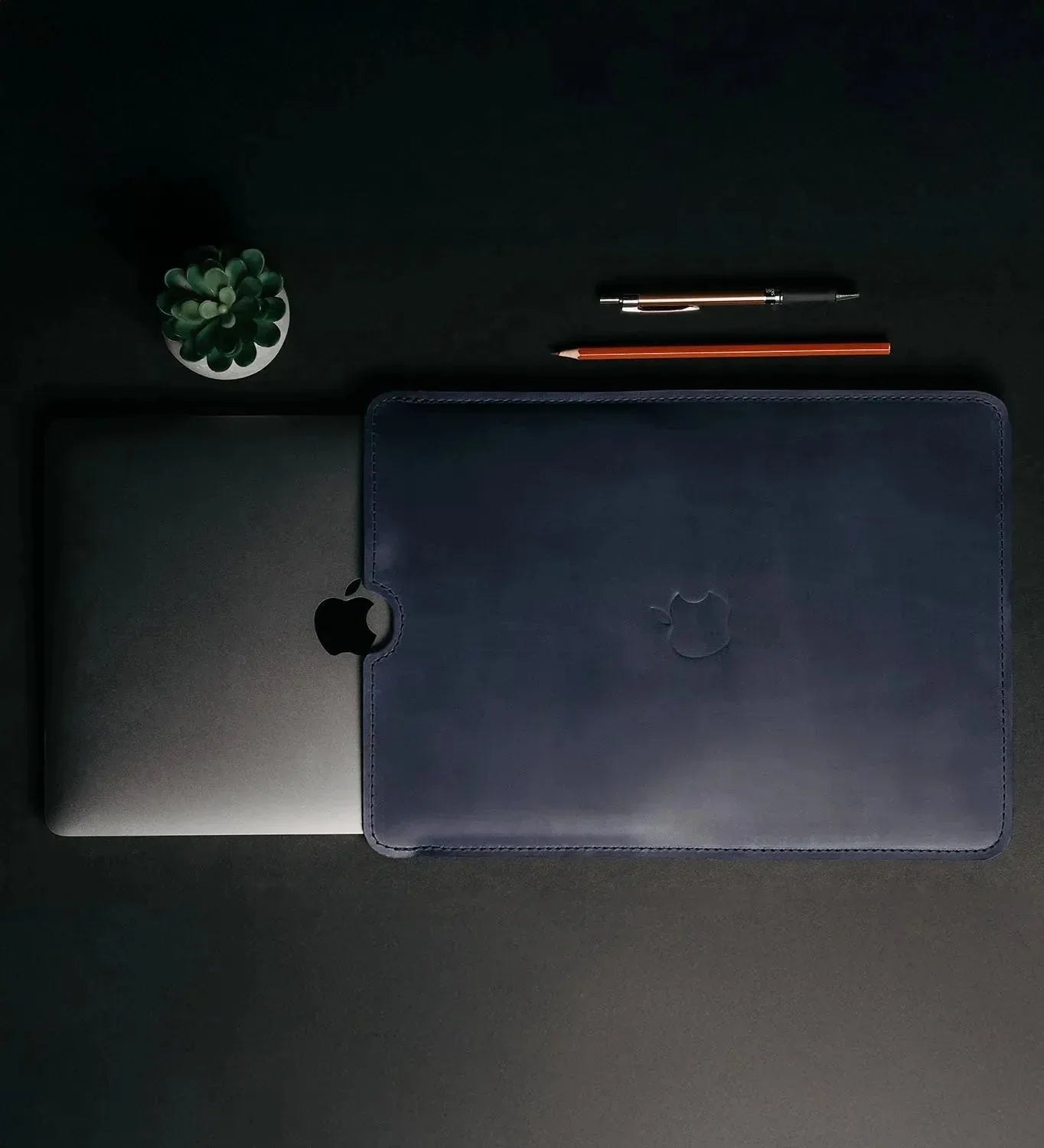 Waxed Matte Leather MacBook Case – Open Edge for Charging | Flatcase