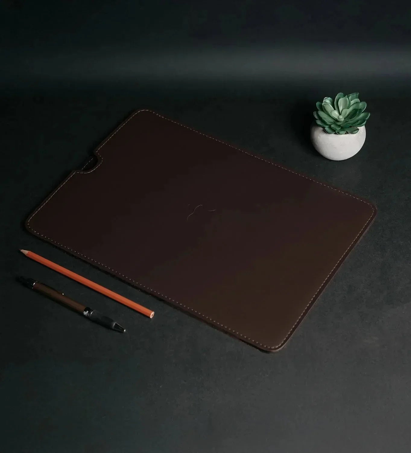 Slim Smooth Leather MacBook Sleeve with Wool Lining | FlatCase