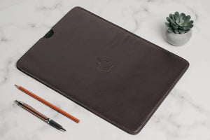 Slim Smooth Leather MacBook Sleeve with Wool Lining | FlatCase