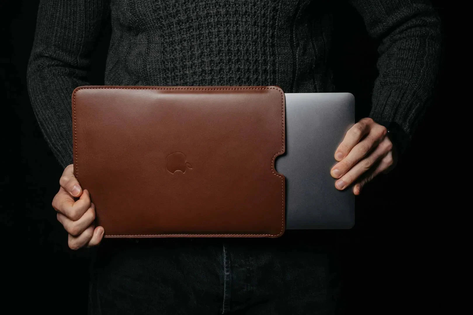 Slim Smooth Leather MacBook Sleeve with Wool Lining | FlatCase