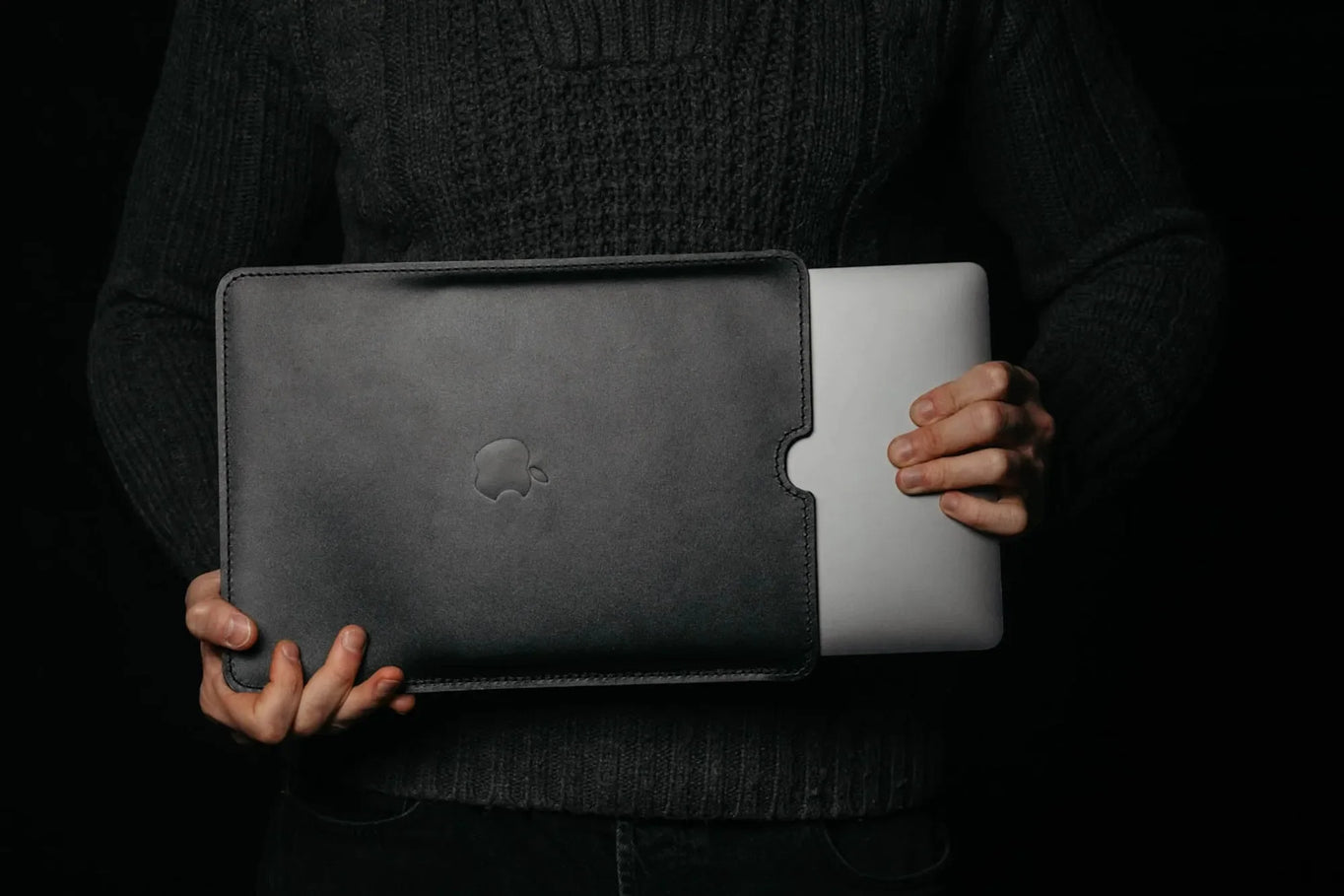 Leather Ipad Case with Wool Lining | Black - Wenderfarer