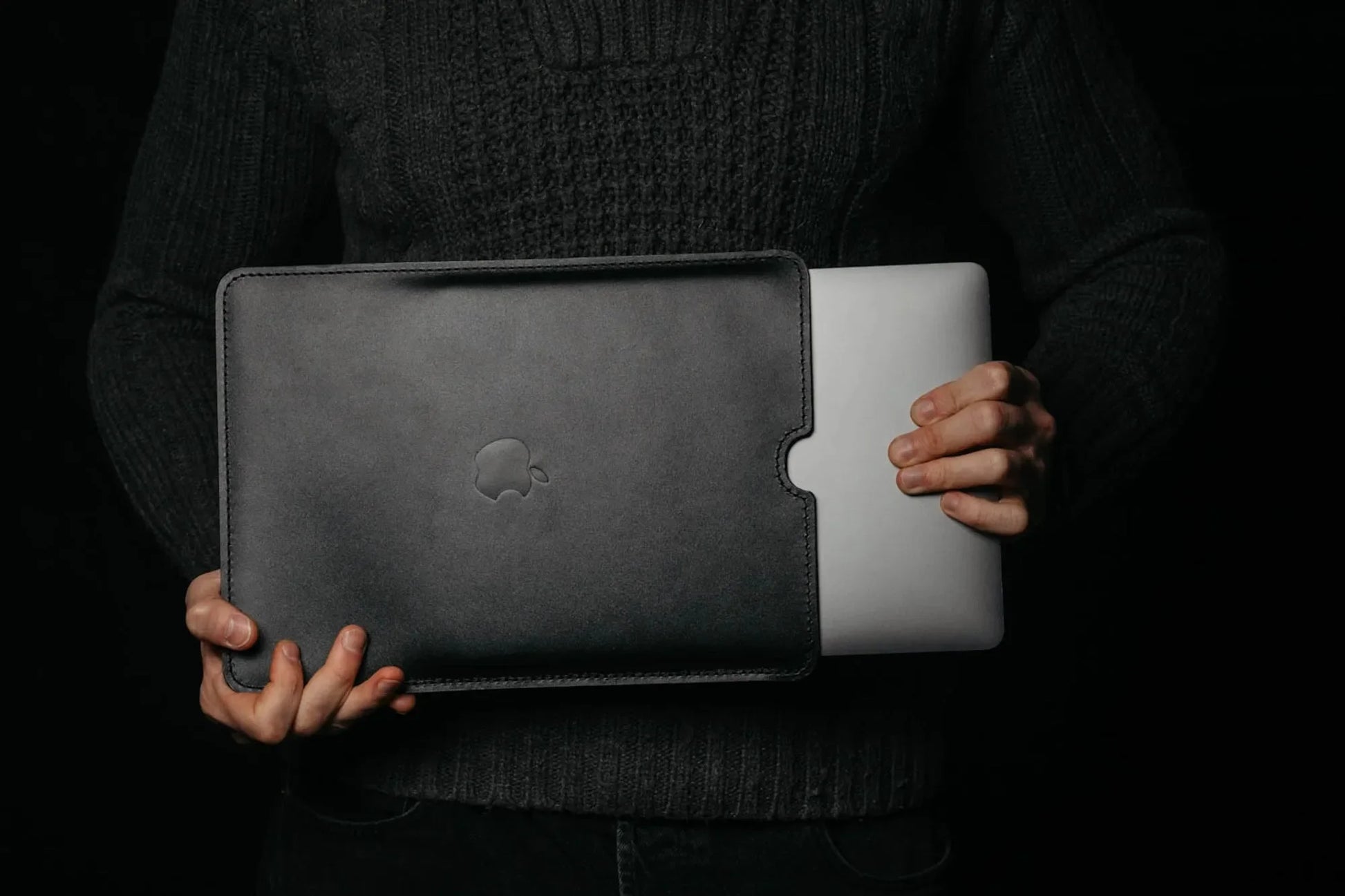 Leather Ipad Case with Wool Lining | Black - Wenderfarer