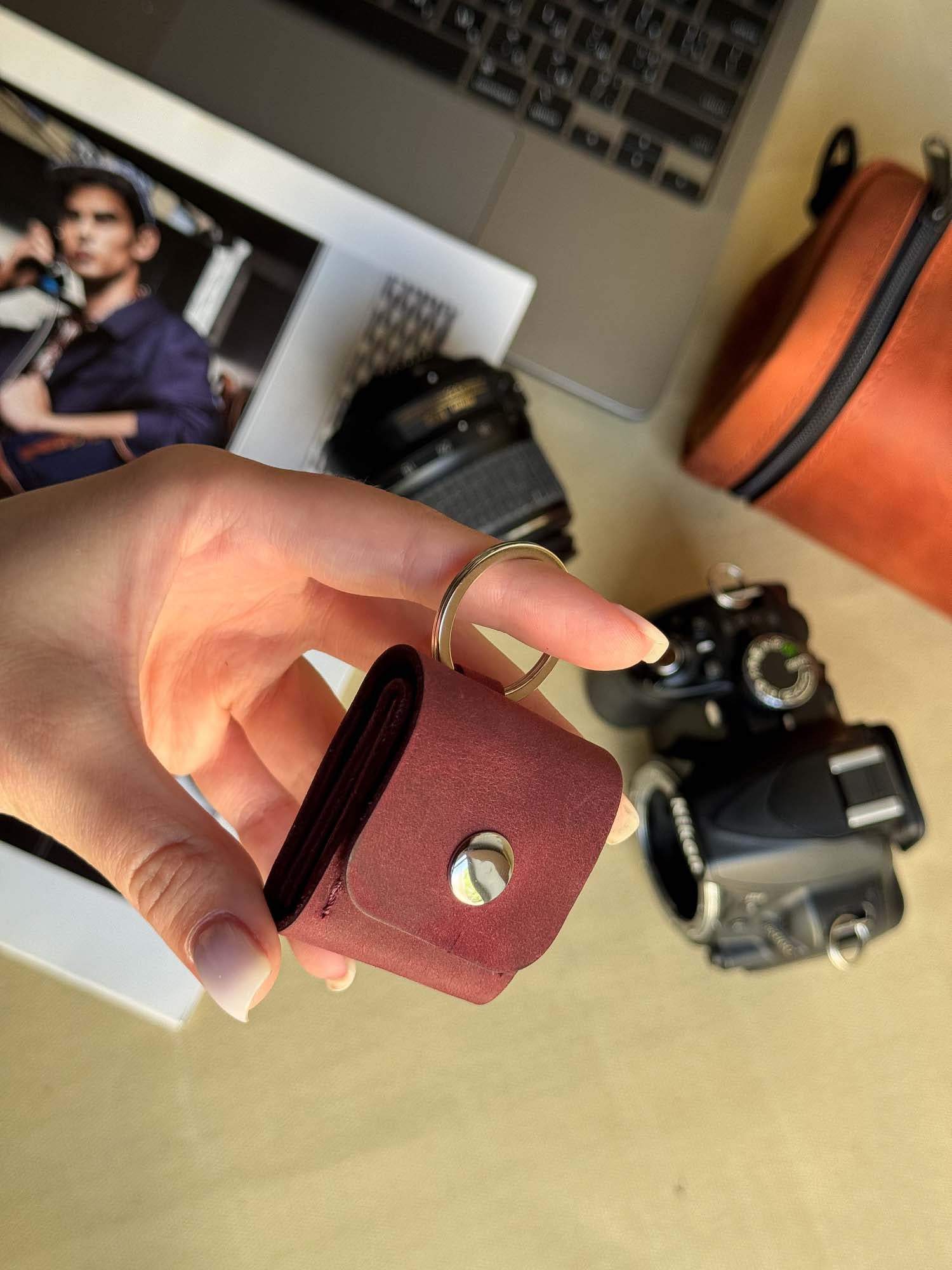 Leather SD Card Holder – 3-Slot Compact Organizer for Photographers