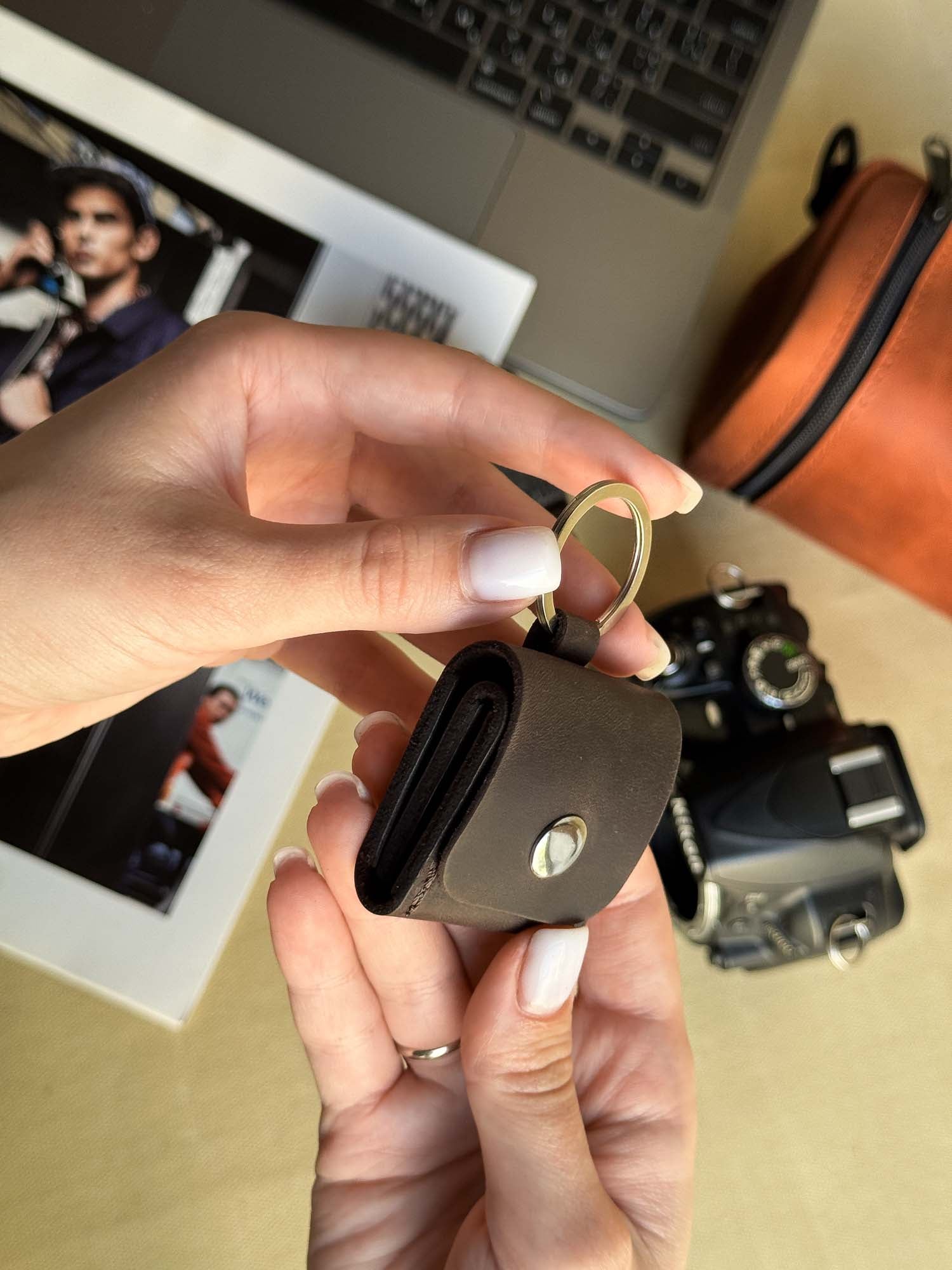Leather SD Card Holder – 3-Slot Compact Organizer for Photographers