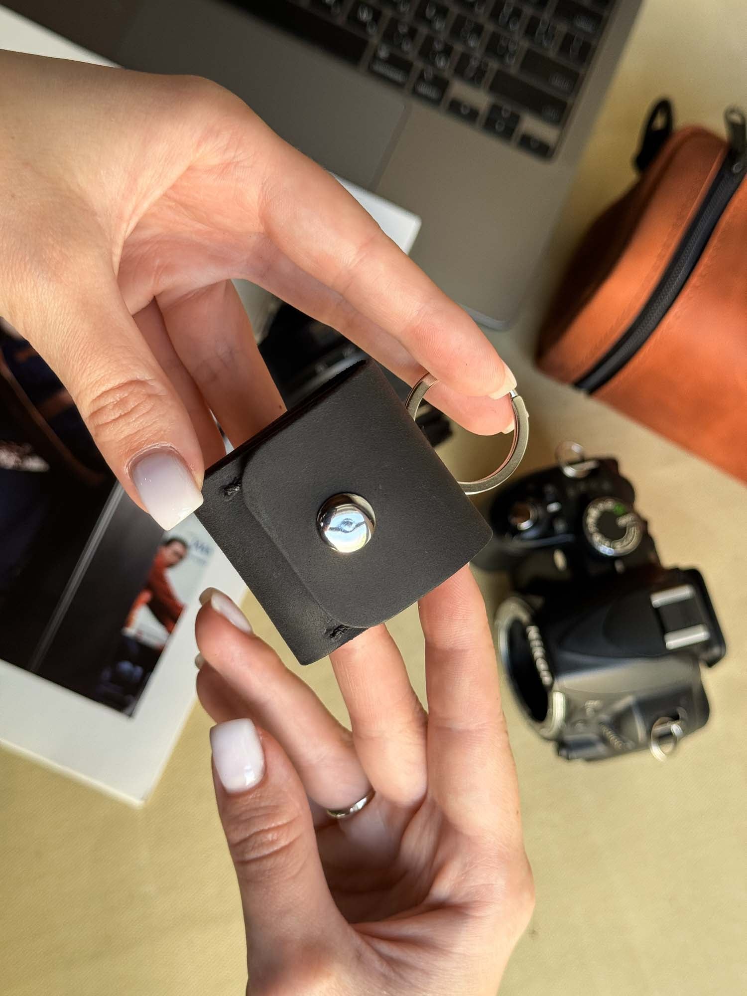 Leather SD Card Holder – 3-Slot Compact Organizer for Photographers