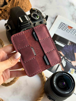 6-Slot SD Card Case – Durable Matte Leather Organizer for Photographers