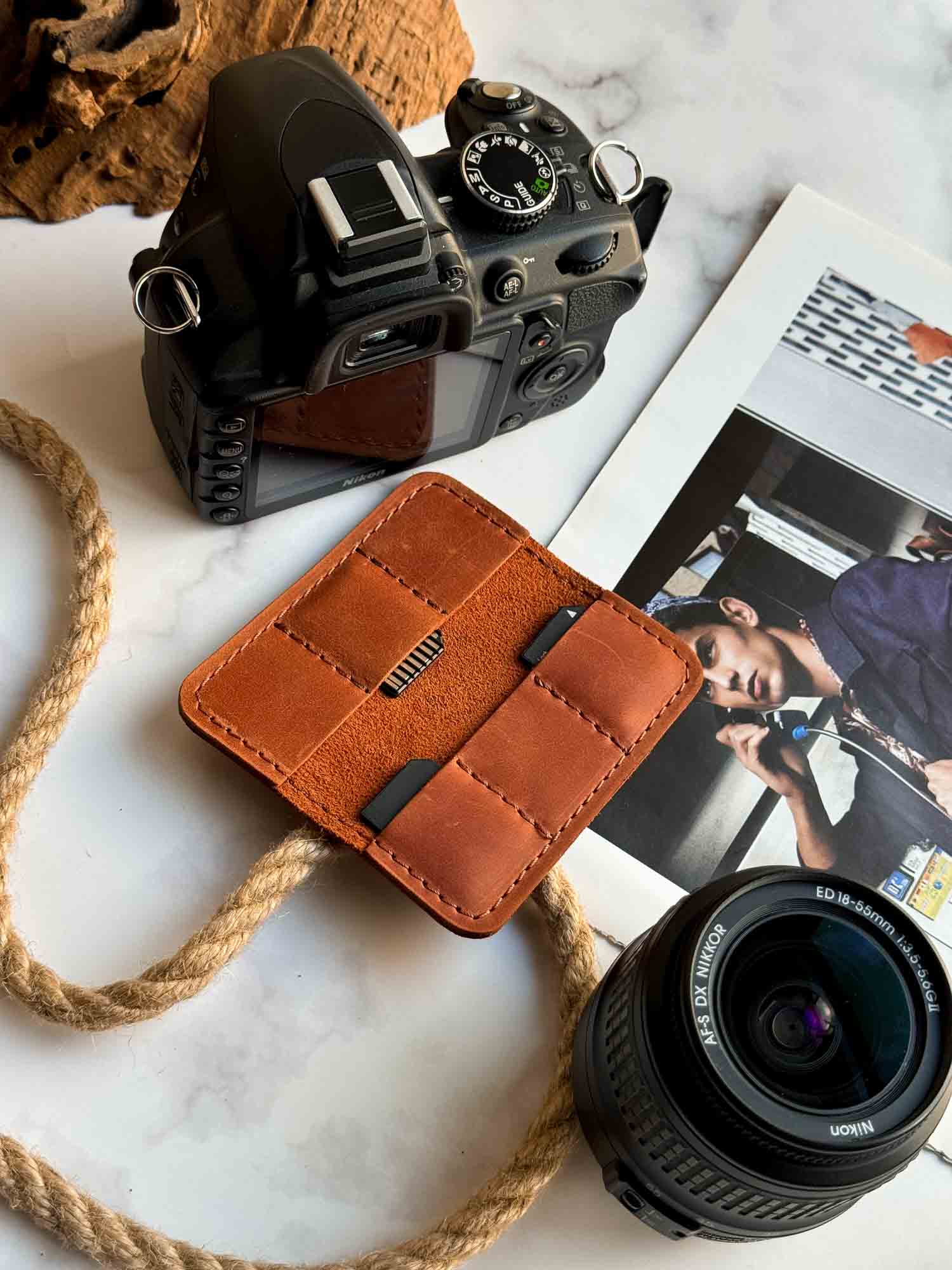 6-Slot SD Card Case – Durable Matte Leather Organizer for Photographers