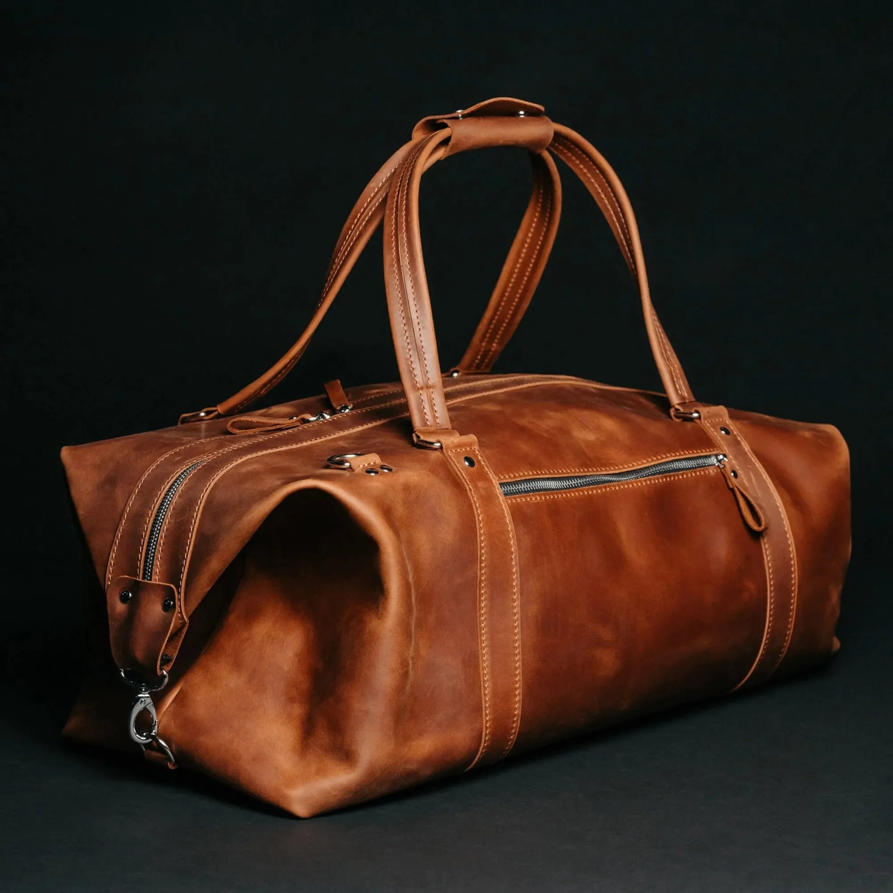Handmade Distressed Leather Duffel – Travel Bag for Men | Stout M/L