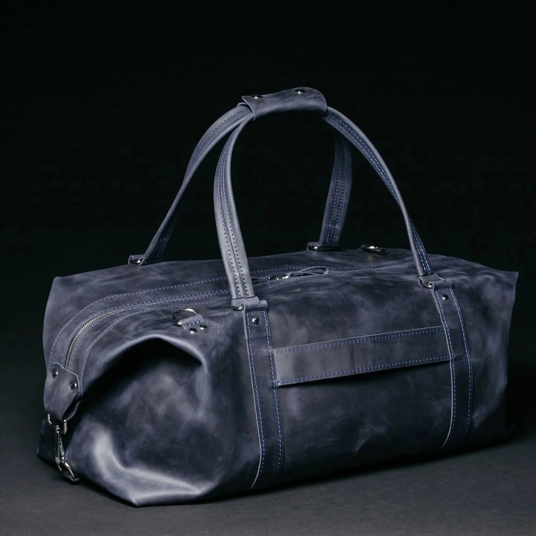 Handmade Distressed Leather Duffel – Travel Bag for Men | Stout M/L