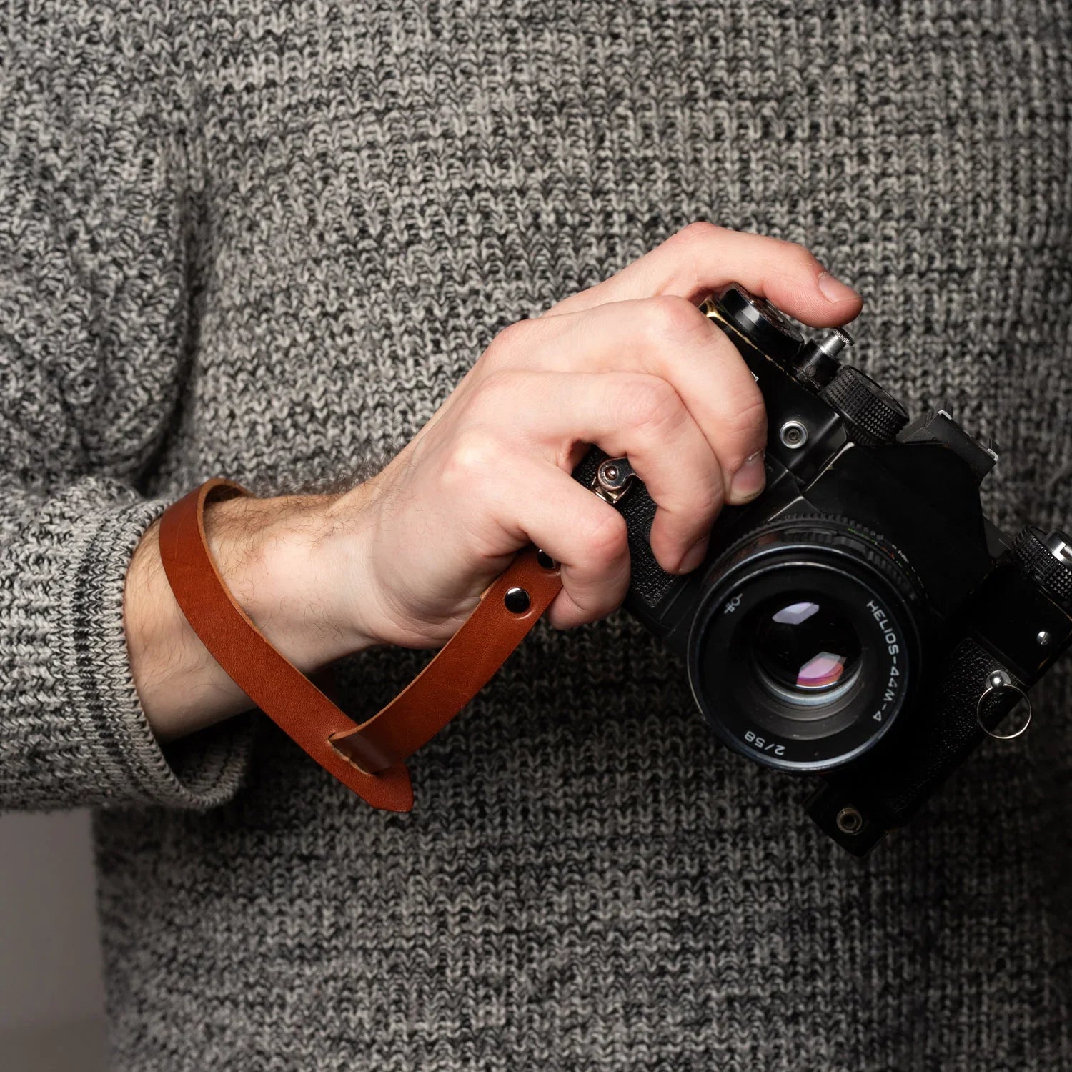 Vegetable Tanned Leather Wrist Strap – For DSLR & Mirrorless
