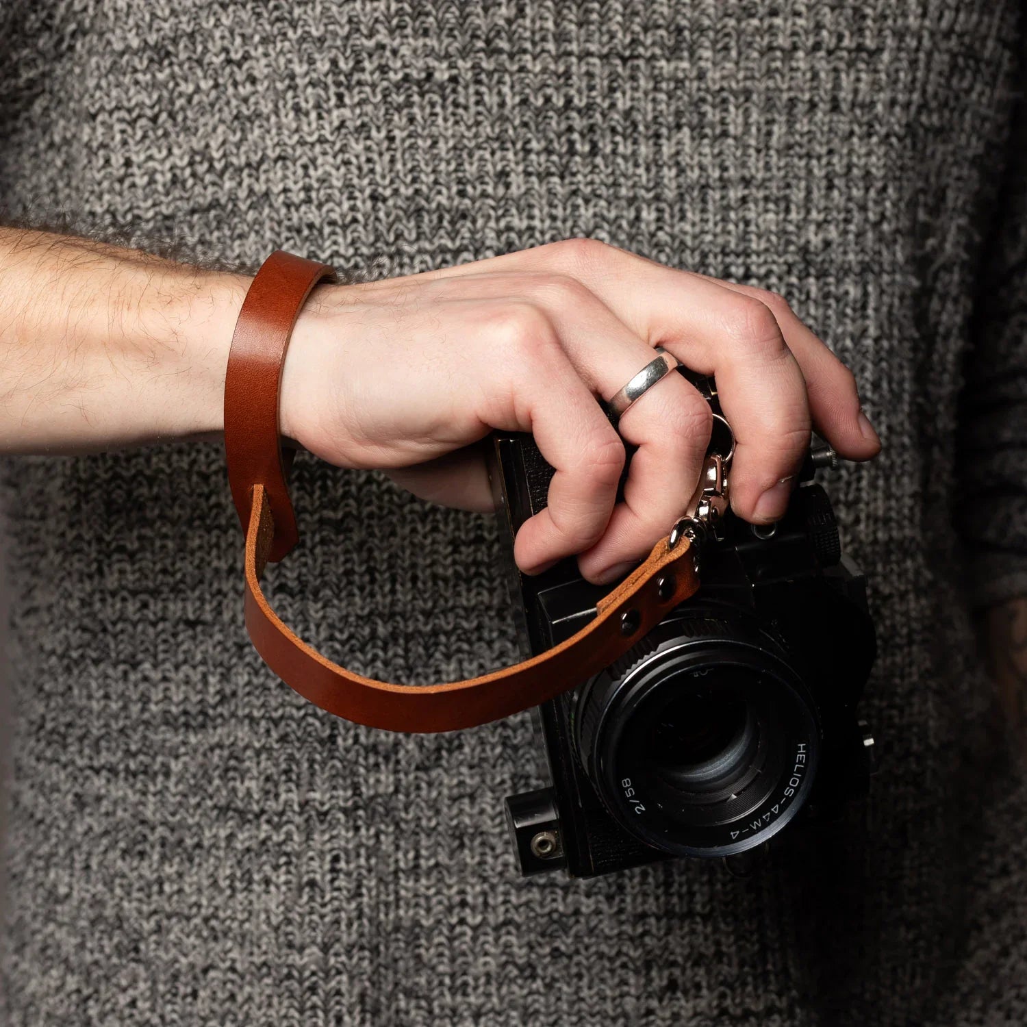 Vegetable Tanned Leather Wrist Strap – For DSLR & Mirrorless