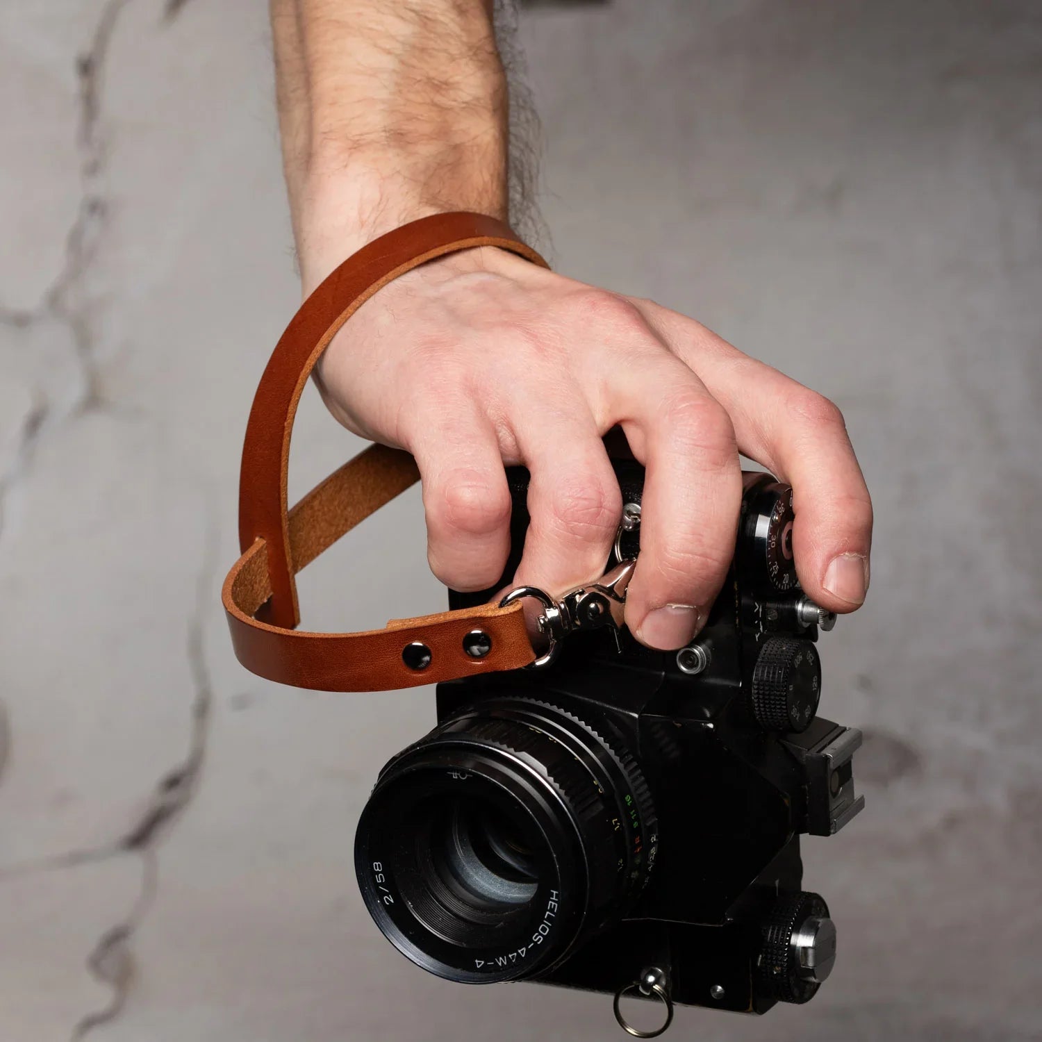 Vegetable Tanned Leather Wrist Strap – For DSLR & Mirrorless