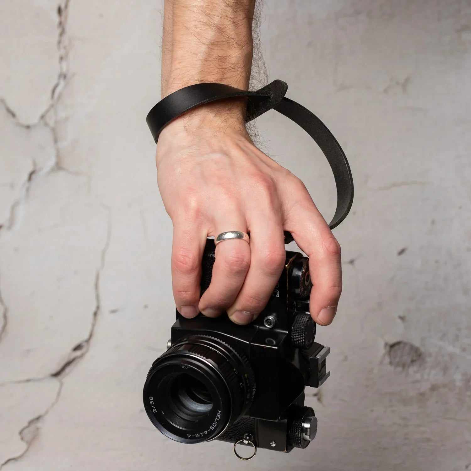 Vegetable Tanned Leather Wrist Strap – For DSLR & Mirrorless