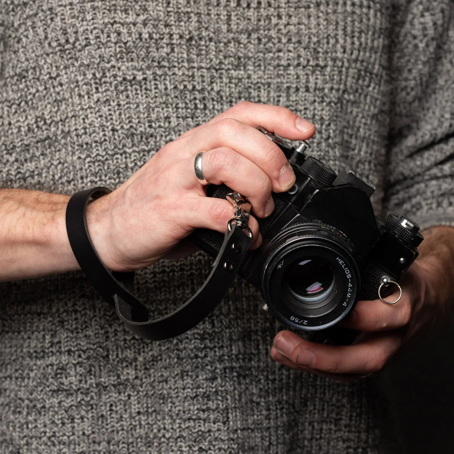 Vegetable Tanned Leather Wrist Strap – For DSLR & Mirrorless