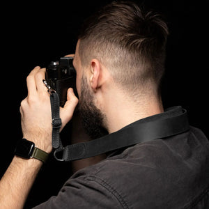 Distressed Leather Camera Strap – Quick Release & Secure Fit