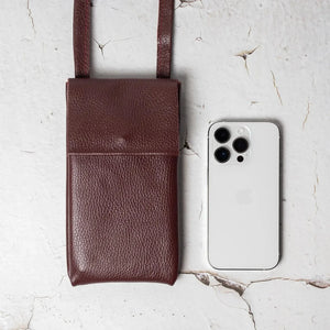 Minimalist Phone Pouch – Grainy Leather Crossbody Bag