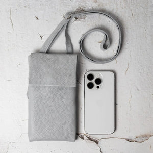 Minimalist Phone Pouch – Grainy Leather Crossbody Bag