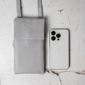 Minimalist Phone Pouch – Grainy Leather Crossbody Bag