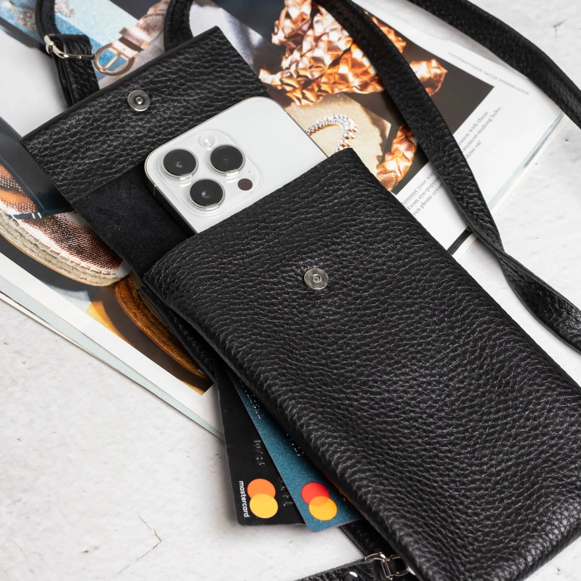 Full grain Leather Phone Bag | Graini Black - Wenderfarer