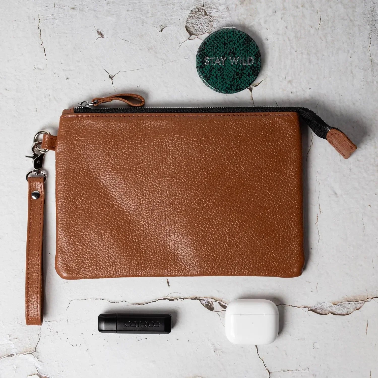 Grainy Leather Clutch with Zipper – 3 Sizes