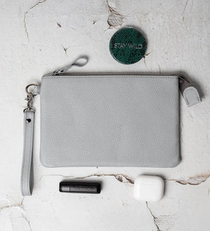 Grainy Leather Clutch with Zipper – 3 Sizes