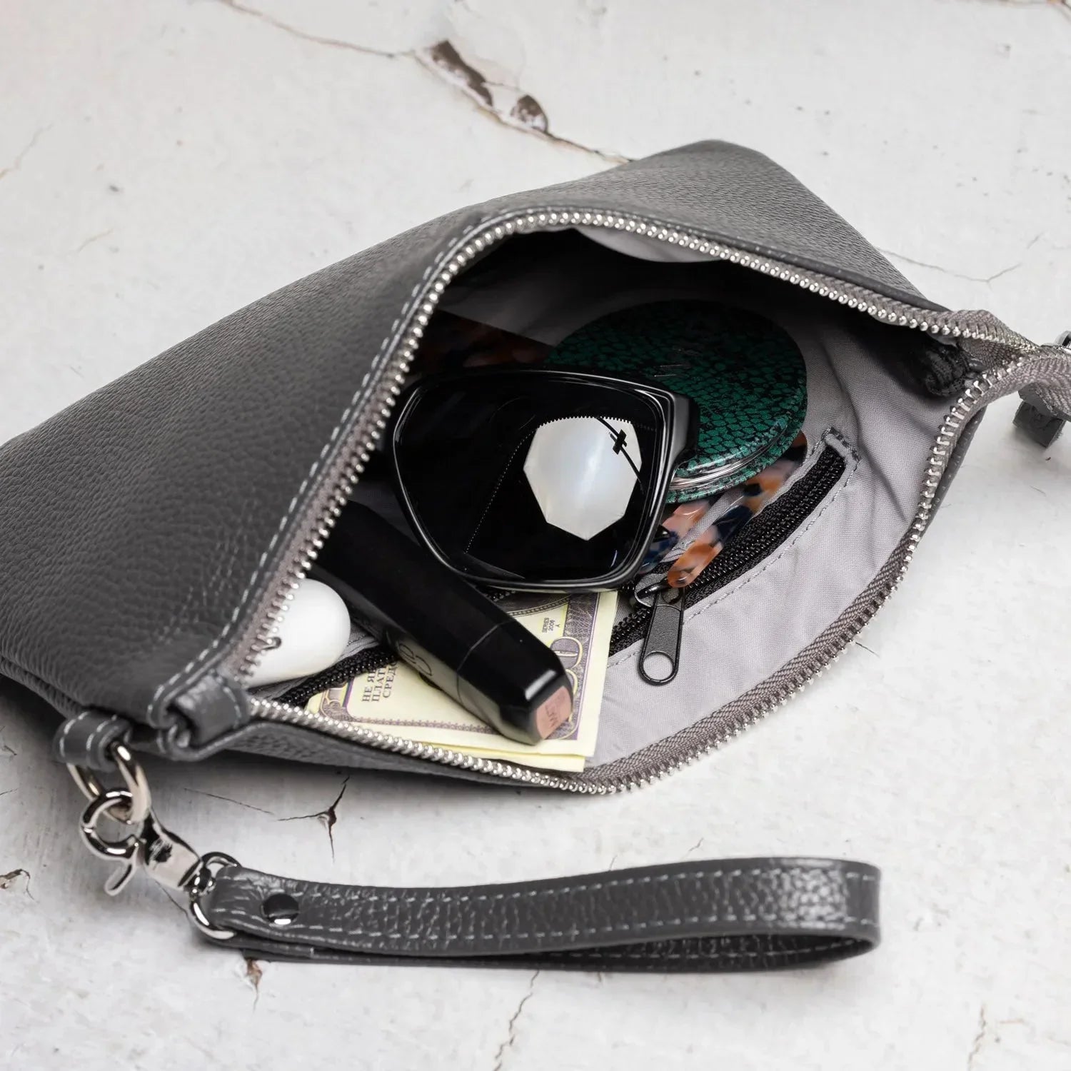 Grainy Leather Clutch with Zipper – 3 Sizes