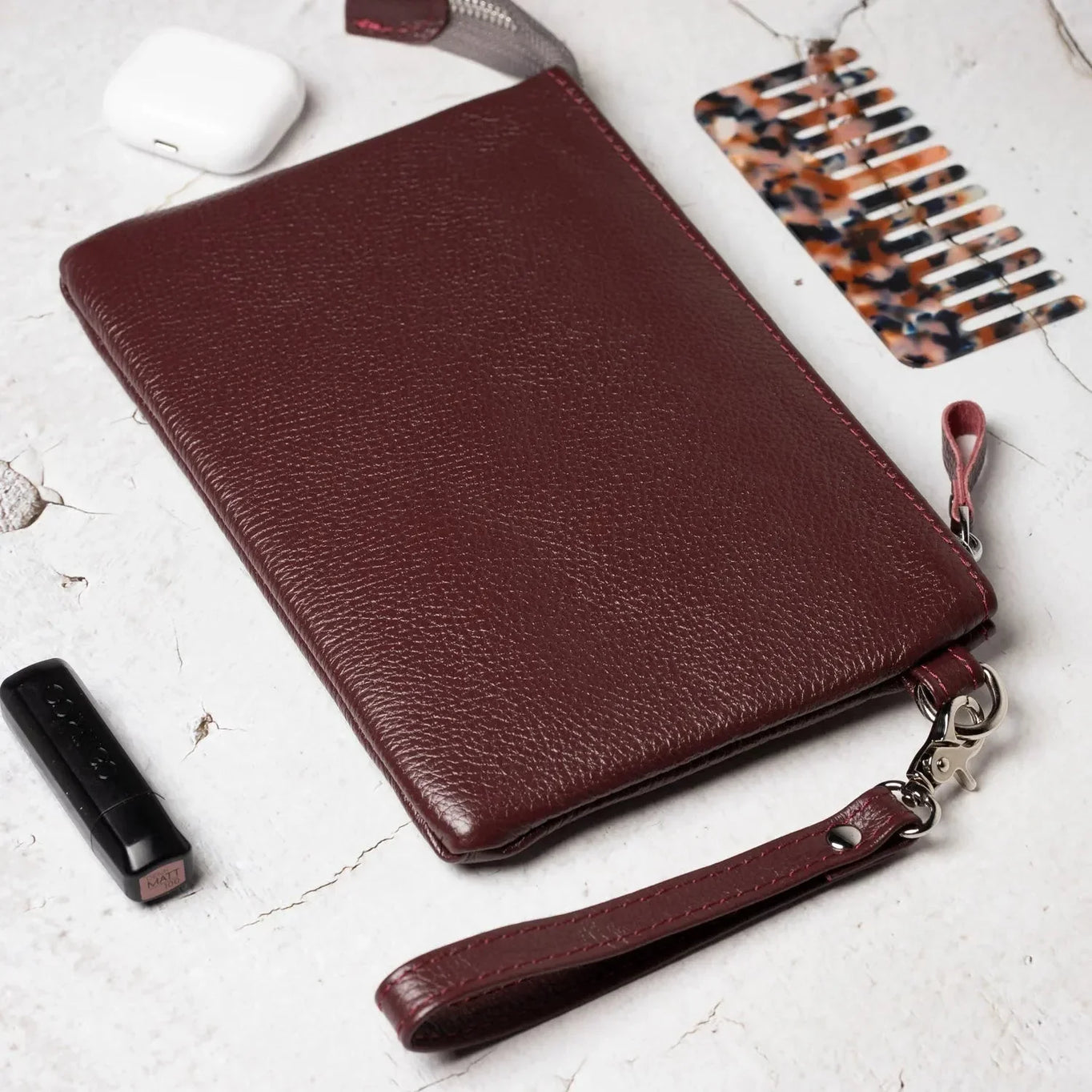 Grainy Leather Clutch with Zipper – 3 Sizes