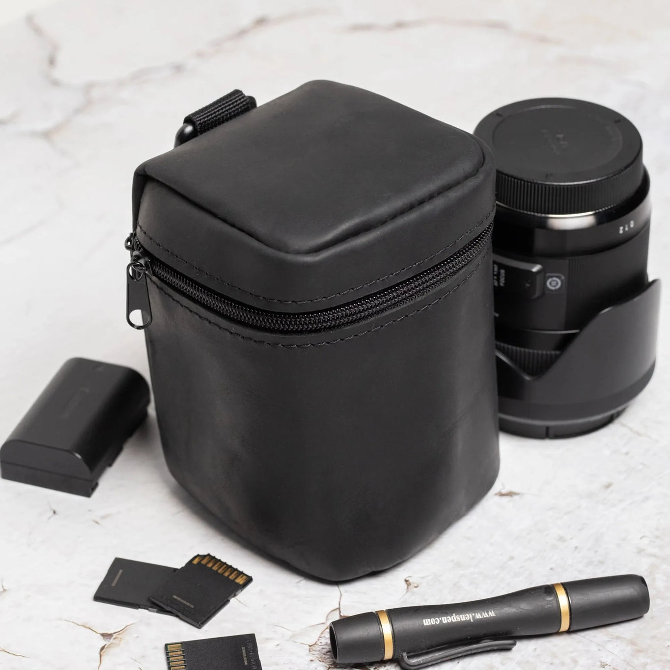 Distressed Leather Camera Lens Pouch | Black - Wenderfarer