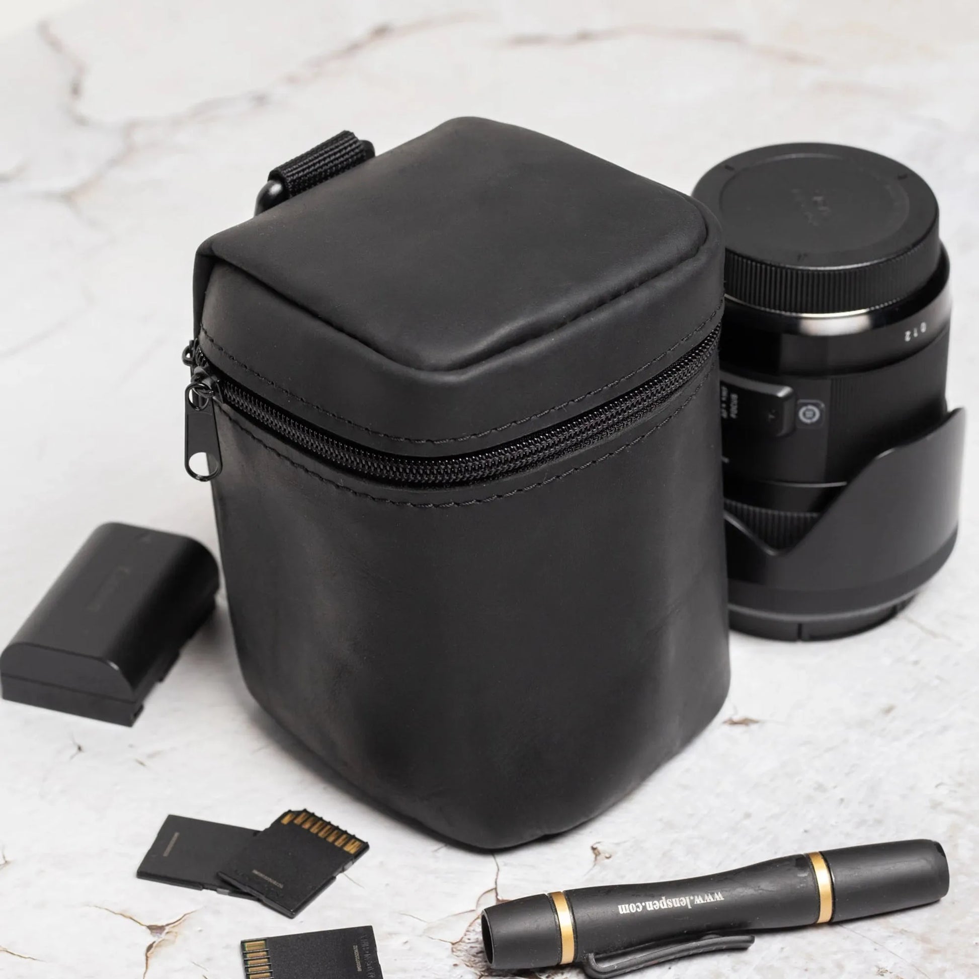 Distressed Leather Camera Lens Pouch | Black - Wenderfarer