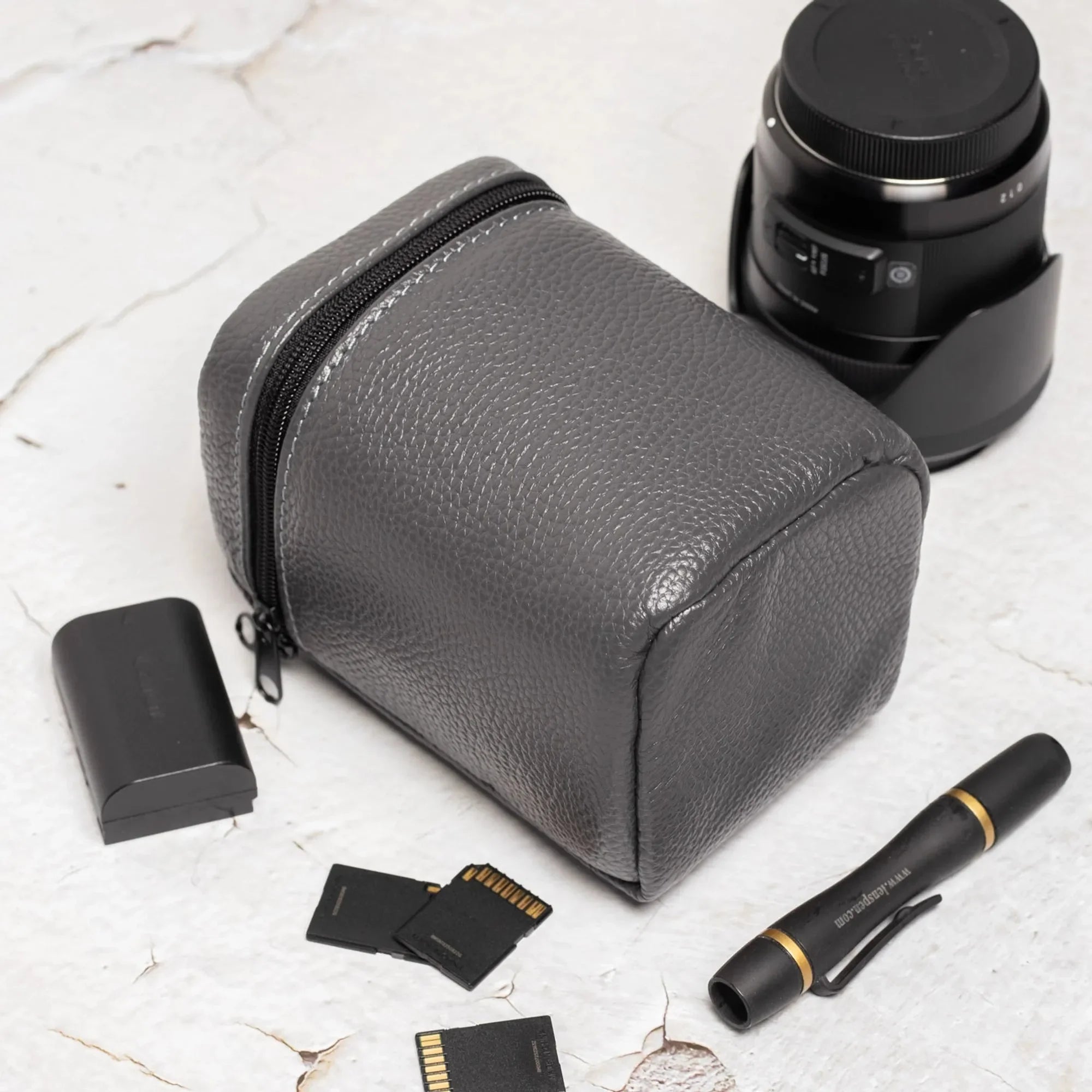 Full-Grain Leather Camera Lens Case | Smoky Grey - Wenderfarer