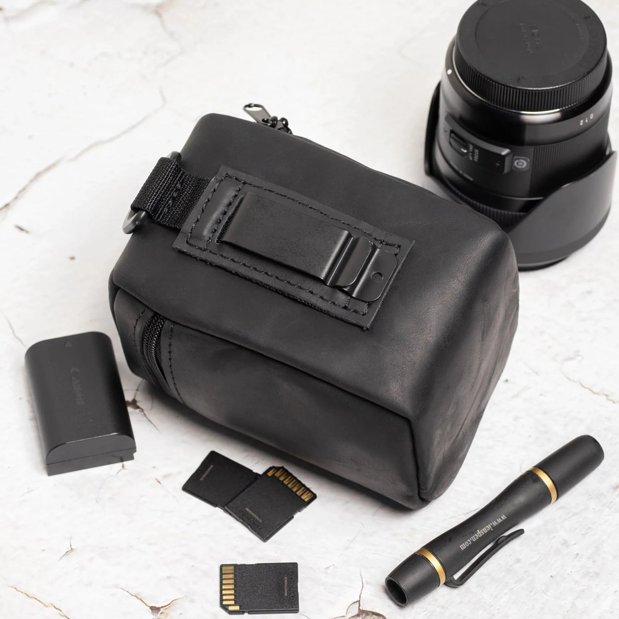 Distressed Leather Camera Lens Pouch | Black - Wenderfarer
