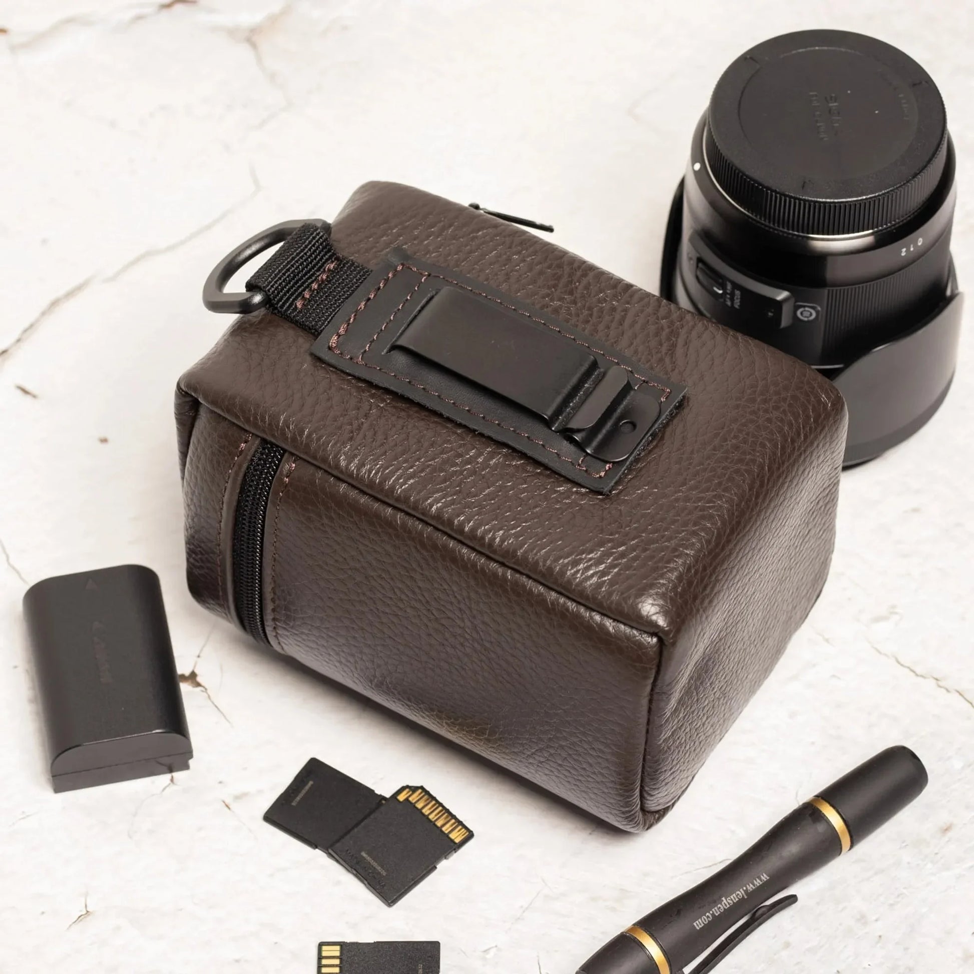 Full-Grain Leather Camera Lens Case | Chocolate Brown - Wenderfarer